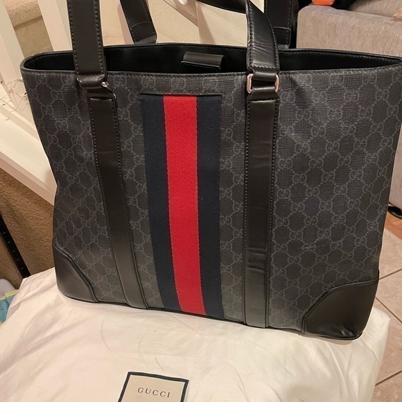 Gucci Handbags - COPY - Authentic Gucci Supreme Tote Bag
